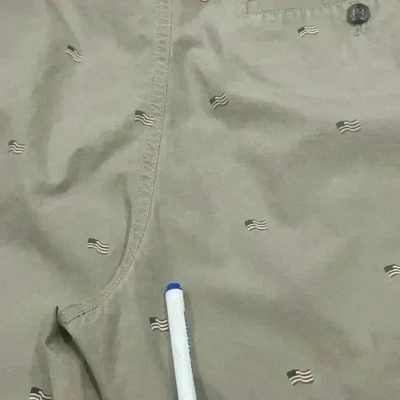 Lot Of 2 Eddie Bauer Chino Khaki Shorts American Flag Print Tag 40 (Act 42) READ - Picture 16 of 16